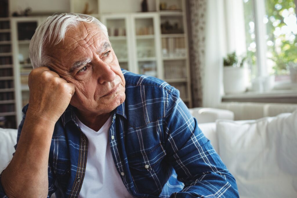 Senior en pleine dépression réactionnelle