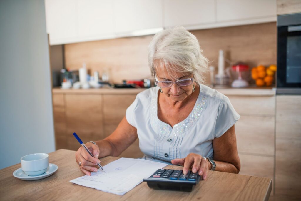 senior calculant les charges fixes en EHPAD