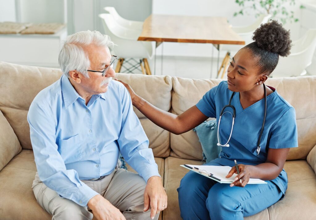 senior en consultation mémoire