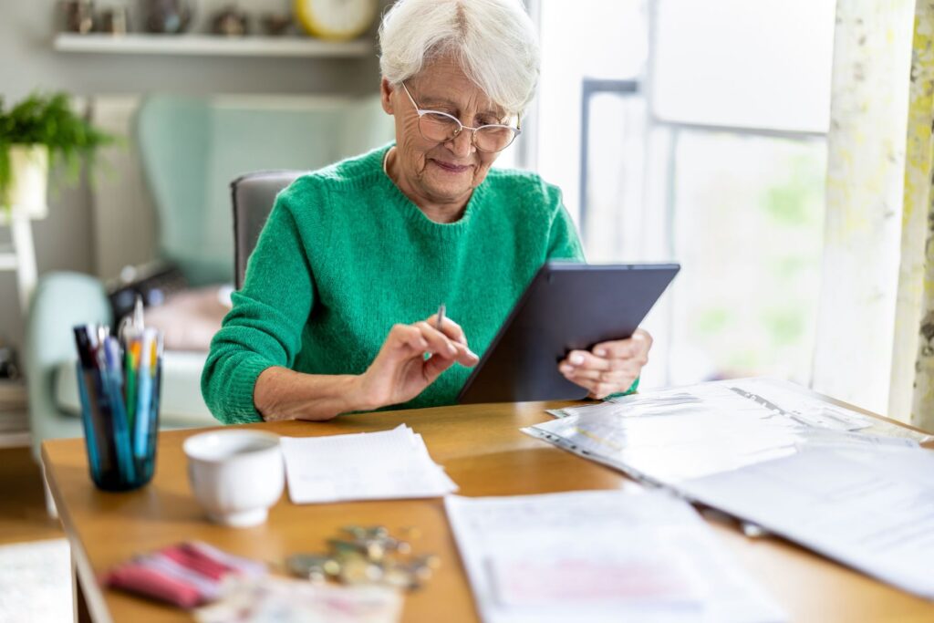 senior calculant le montant de sa pension d'invalidité