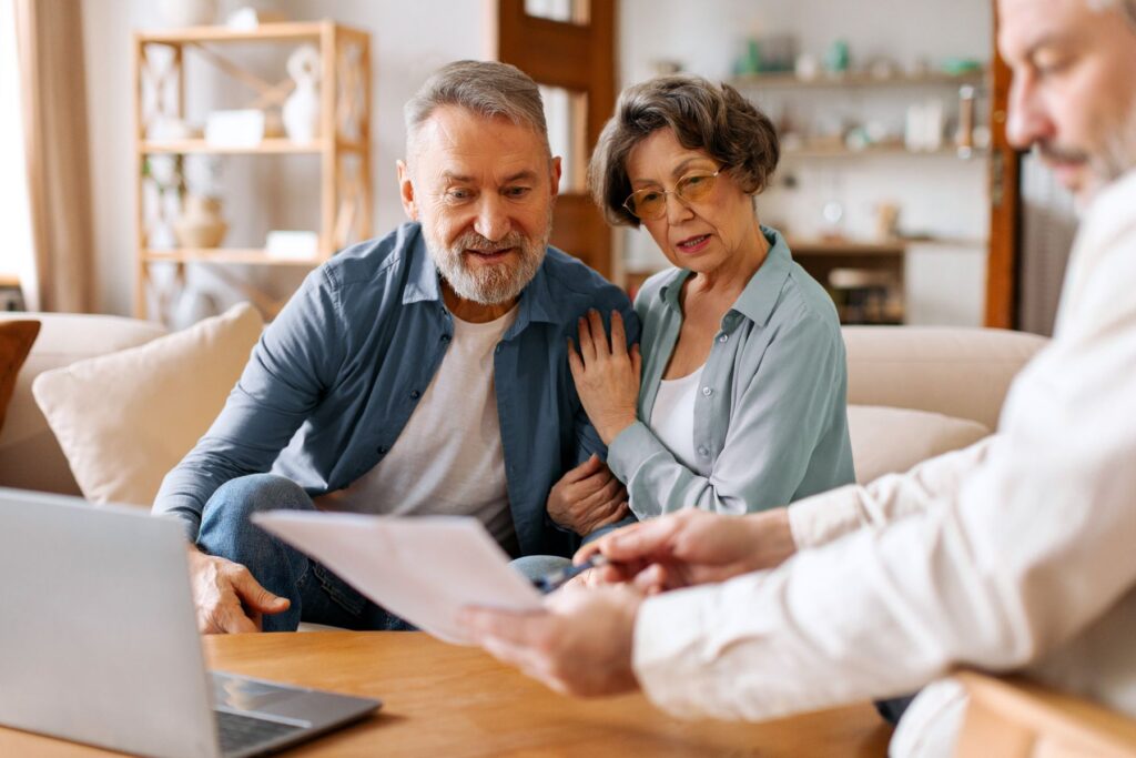 senior contestant la décision de mise sous curatelle avec un avocat