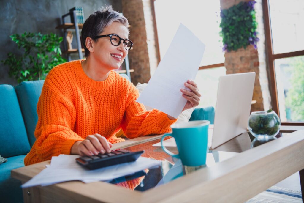 senior seule touchant l'AAH 2025