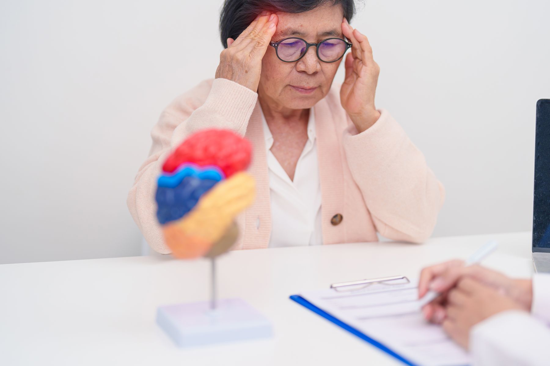 Ce test rapide développé par les scientifiques peut détecter Alzheimer avant les premiers symptômes