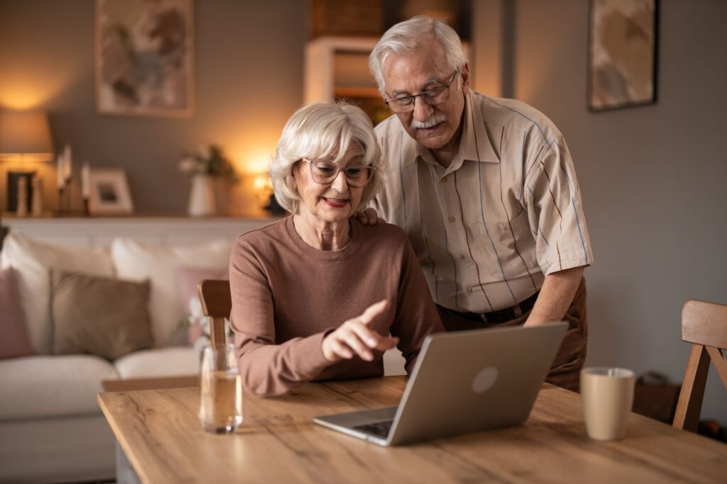 seniors recevant l'APL en EHPAD et calculant le montant de leur impôt