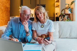 EHPAD Le mode d’emploi quand le compte bancaire de votre parent arrive à zéro