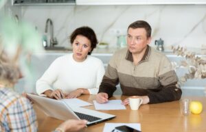 Transport en journée EHPAD comment organiser les déplacements de votre proche