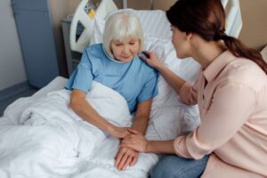 Résidence senior que se passe-t-il en cas d’hospitalisation ou d’absence prolongée