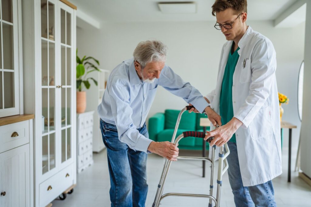 évaluation de l'autonomie d'un senior Alzheimer