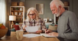 Comment financer sa maison de retraite tout en préservant ses enfants ?