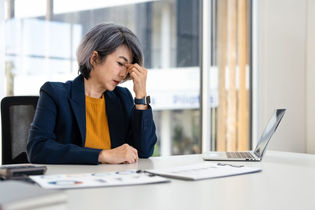 Aidante épuisée qui nécessite du répit