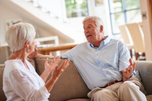 Héritage et abus de faiblesse les démarches à suivre quand un membre de la famille influence une personne âgée