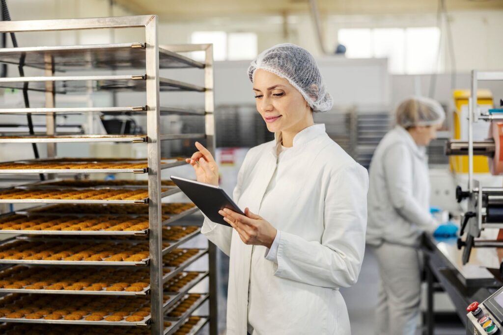 Service de restauration de l'EHPAD qui affiche les labels et la part de produits frais