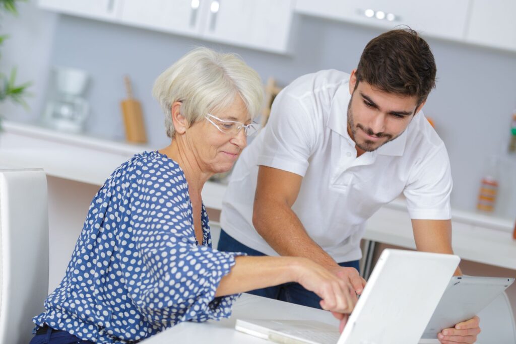 vérification de la solvabilité d'un senior avant l'admission en résidence services senior