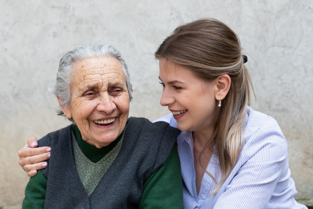 Alzheimer et fugue : les technologies anti-errance qui existent en EHPAD et comment vérifier qu'elles sont en place