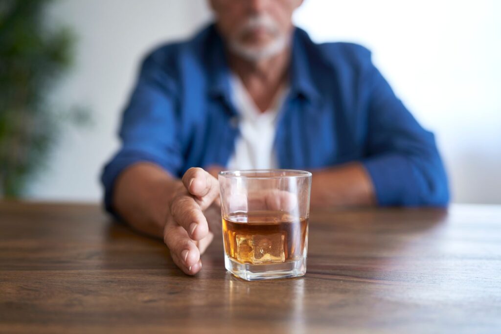 évaluation de l'état de santé d'un senior alcoolique au moment de l'entrée en ehpad